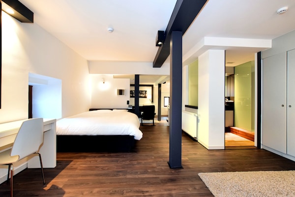 4-persoons appartement Koetshuis Loft in centrum Robertville - thumbnail 3