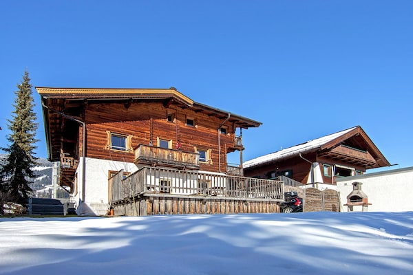 chalet-kirchberg sleeps 14