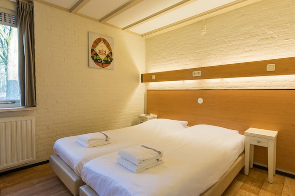 Luxe 6-persoons bungalow in groen park bij Thermen van Arcen - thumbnail 3