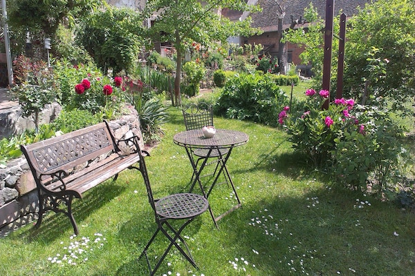 Zonnig appartement aan de rand van Bischoffingen met balkon en tuin - thumbnail 5
