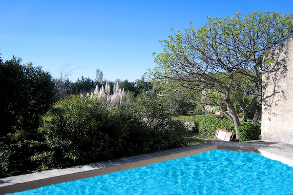 Ruim vakantiehuis met privézwembad in de Provence voor 10 personen - thumbnail 3