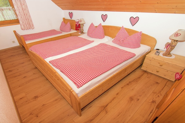 5-persoons vakantiehuis Hexenhäuschen in Übersee bij de piste - thumbnail 6