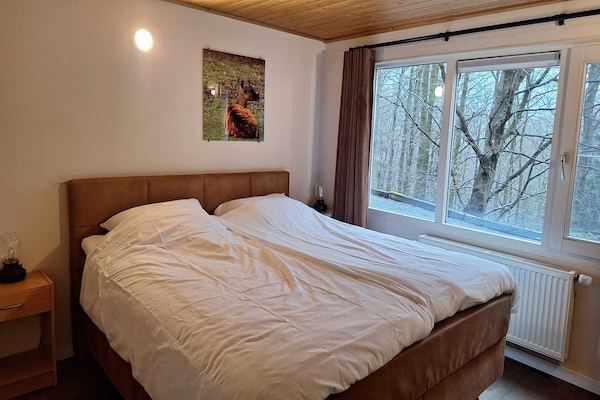 Ruim chalet in Manhay voor 9 personen met sauna en bubbelbad - thumbnail 4