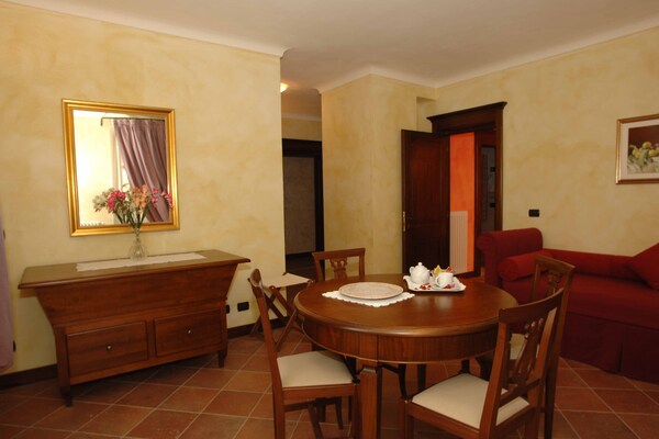 Charmant landhuis voor 4 in de bossen bij Nizza Monferrato - thumbnail 4