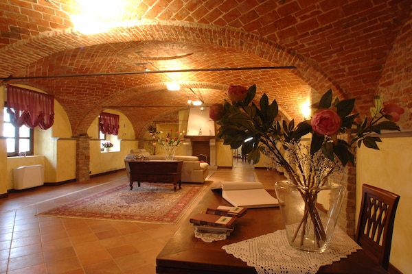 Charmant landhuis voor 4 in de bossen bij Nizza Monferrato - thumbnail 5