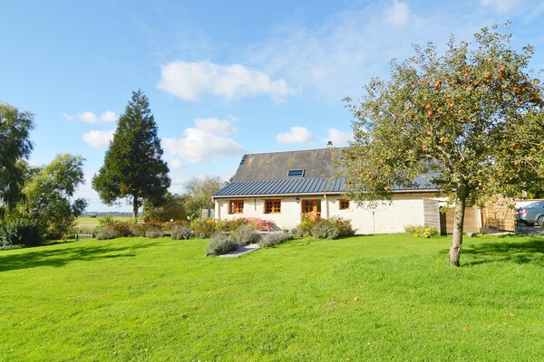 Landhuis met tuin en bbq op 6 km van strand in St Germain du Pert - thumbnail 2