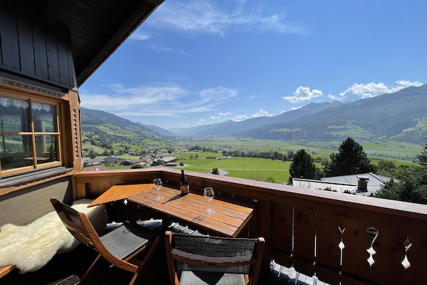 Centraal gelegen chalet aan de piste in Piesendorf - thumbnail 3