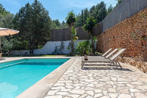 Authentieke Ibiza Villa met privézwembad bij Sant Agustí - thumbnail 1