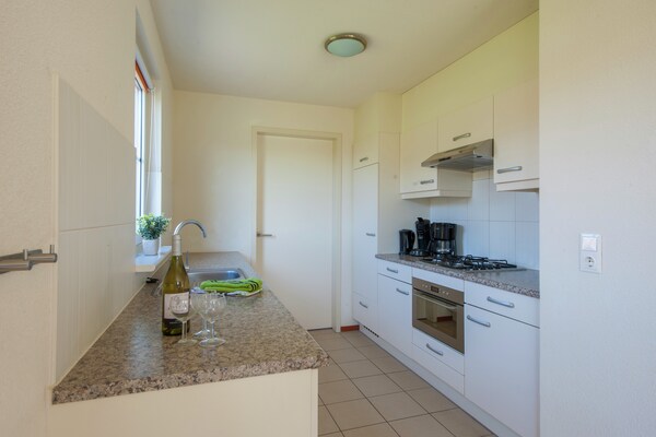 Ruime designvilla voor 10 personen met jacuzzi en tuin in Bad Bentheim - thumbnail 2