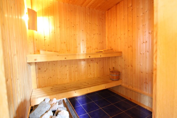 Chalet Sviv: Ruim chalet aan de skipiste in Les Masses, 4 Valleys - thumbnail 4