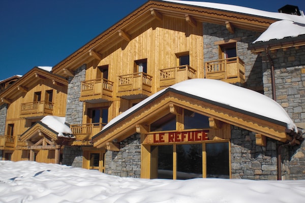 Chalet Le Refuge 1: Ruim appartement voor 12 personen aan de piste in La Rosière - thumbnail 1