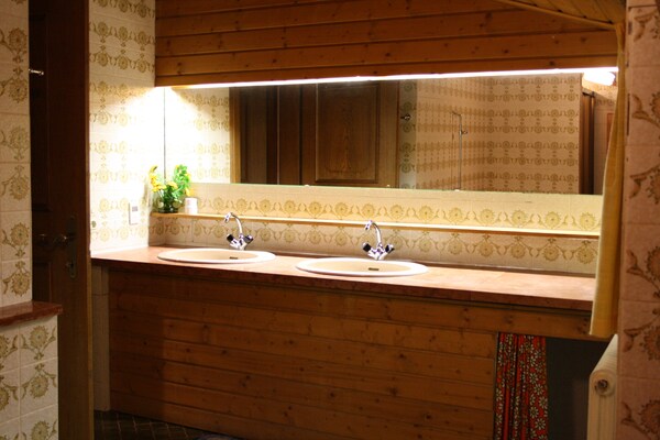 Ruim appartement in Flachau met sauna, vlakbij de piste - thumbnail 6
