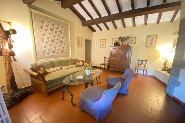 15e-eeuws Toscaans landhuis in de bossen bij Anghiari voor 6 personen - thumbnail 3