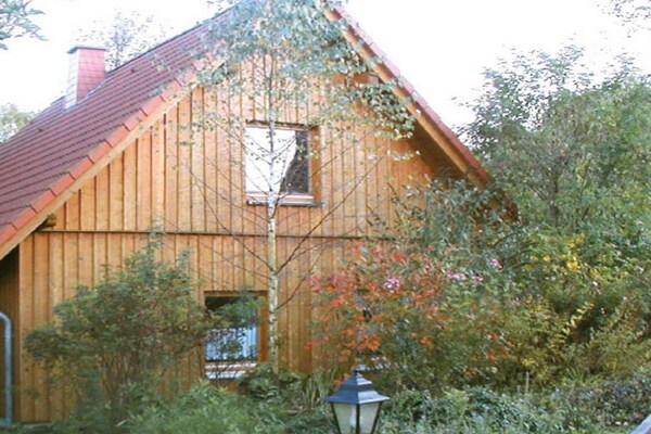 Knus vakantiehuis voor 4 in het Teutoburgerwoud, Brakel-Bellersen - thumbnail 1