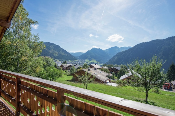 Op 1 km van het centrum: Ruim chalet voor 15 personen in Châtel - thumbnail 6