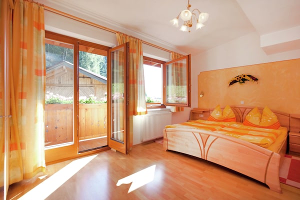 Ruim appartement direct aan de piste in Wagrain voor 6 personen - thumbnail 1