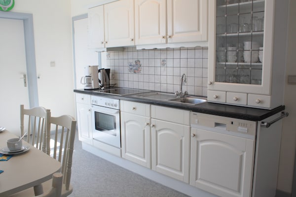 7-persoons appartement met privézwembad in Felenne - thumbnail 3