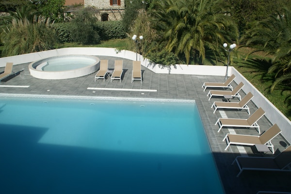 Appartement Alizé: 300m van strand Moriani-Plage met zwembad en balkon - thumbnail 6