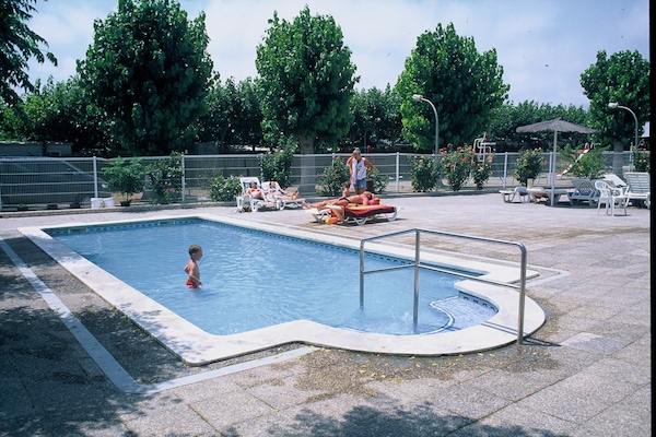 Vrijstaande bungalow voor 5 op 800m van zee in Cambrils - thumbnail 2