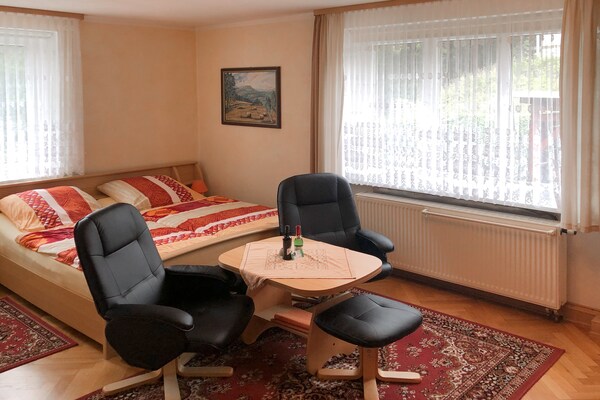 Knus appartement voor 2 in het bosrijke Ertsgebergte bij Pockau - thumbnail 3