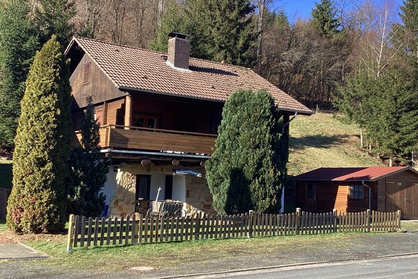 Rustiek appartement Fuchsbau aan de bosrand in de Harz - thumbnail 1