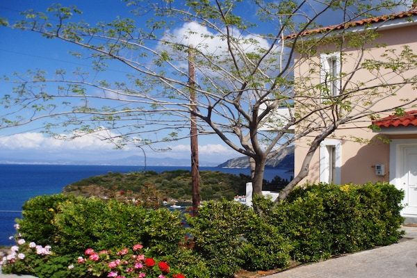 Villa Vasiliki: vrijstaand bosverblijf met privézwembad op 300m van zee - thumbnail 6