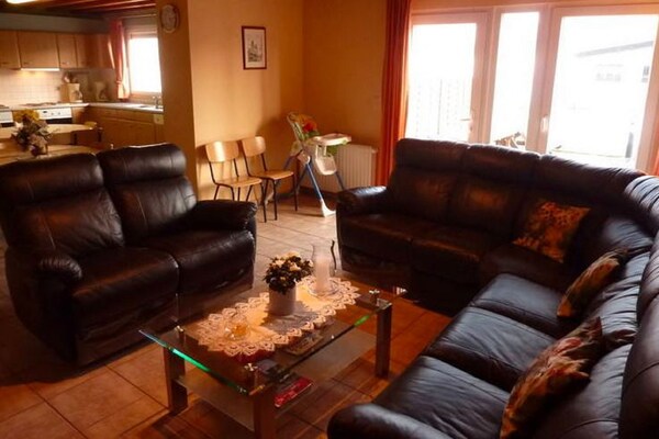 Op 500 m van de piste: 28-persoons landhuis in Malmedy-Baugnez - thumbnail 2