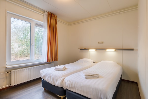 Gezellig vakantiehuis in Drenthe met open haard en zwembadtoegang - thumbnail 5