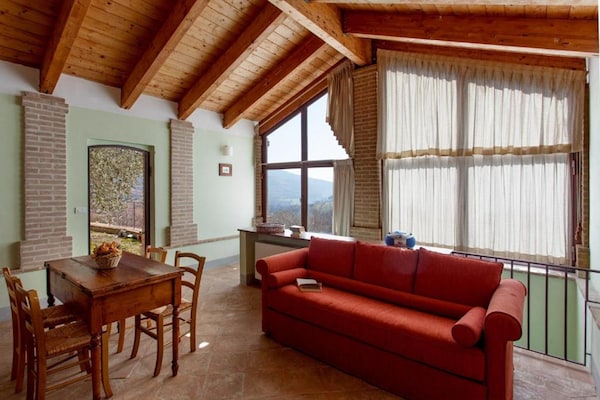 Authentiek appartement voor 4 op landgoed nabij Assisi met zwembad - thumbnail 3