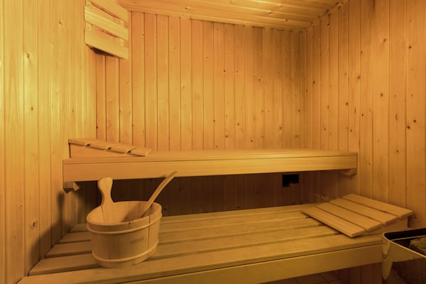 Luxe wellnessvilla met sauna op Noordzee Résidence De Banjaard in Kamperland - thumbnail 6