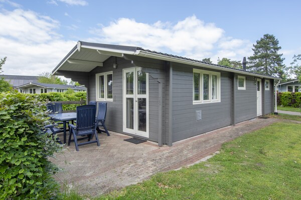 Huisdiervriendelijk chalet in groen Limburg – Resort Arcen 6 - thumbnail 1