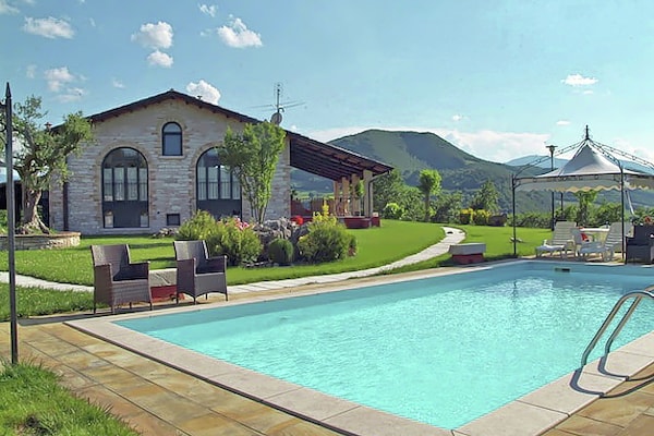 Sfeervol landhuis Ripa del Sole in Cagli voor 5 personen - thumbnail 3