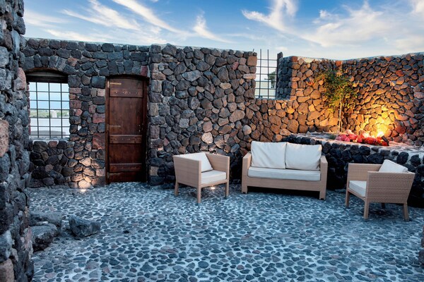 Villa Mansion Kyani met privézwembad in Megalochori, Santorini - thumbnail 6
