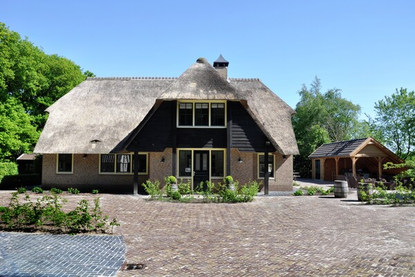 Landhuis de Linde: stijlvol wellness-oord voor 15 personen in Drentse bosrijke omgeving - thumbnail 6