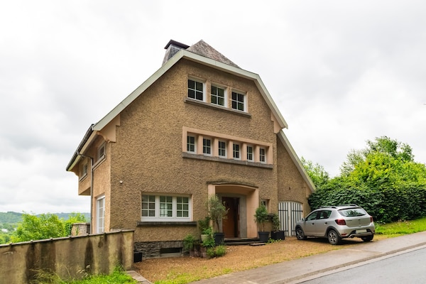 6-persoons vakantiehuis in centrum Bouillon met kasteelzicht - thumbnail 1