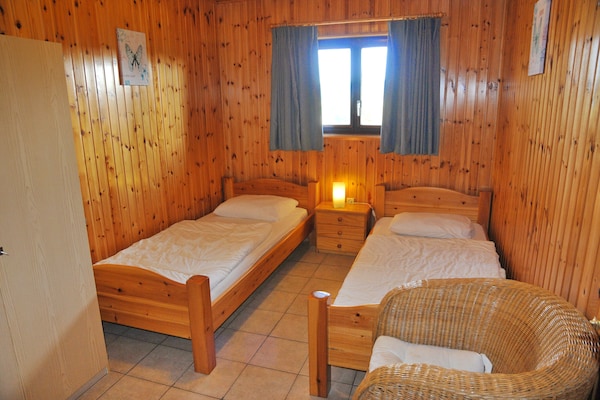 Sfeervol houten vakantiehuis L'Aimant in Somme-Leuze voor 8 personen - thumbnail 3