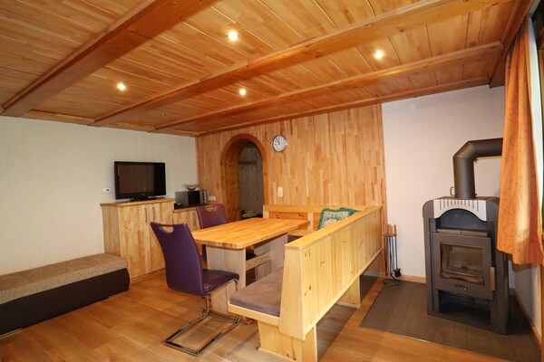 Jacquelin: Gezellig appartement met 2 slaapkamers in Silbertal, 300m van de skilift - thumbnail 3