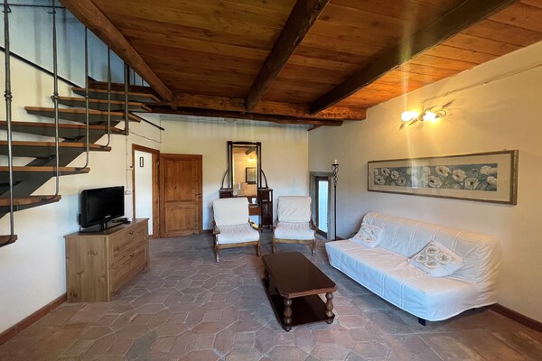 Rustiek appartement in bosrijke oase met zwembad bij Casola in Lunigiana - thumbnail 2