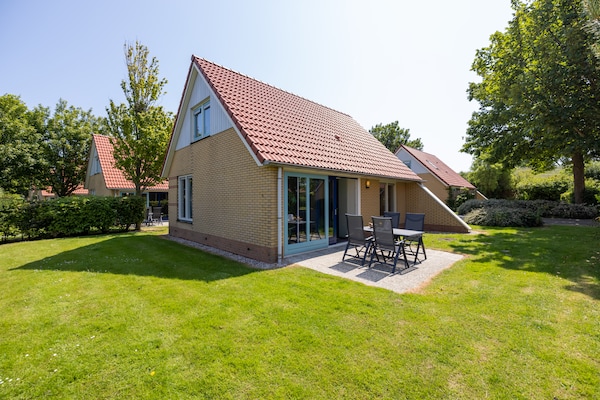 Vrijstaande vakantievilla op IJsselhof voor 7 personen, honden welkom - thumbnail 1