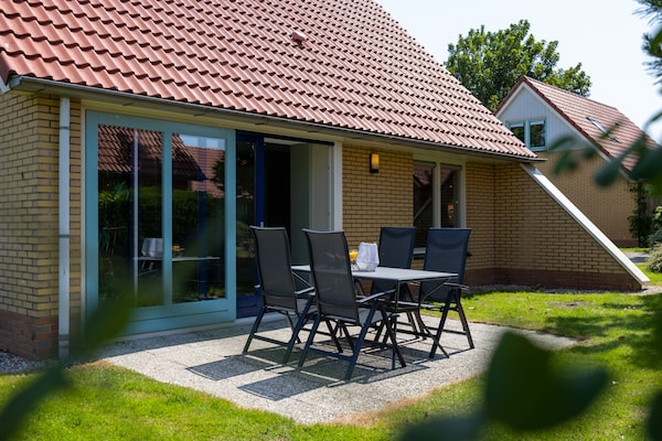 Vrijstaand vakantiehuis op Villavakantiepark IJsselhof 6 voor 6 personen - thumbnail 1