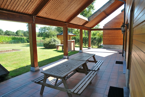 12-persoons houten chalet met tuin in hartje Durbuy - thumbnail 5