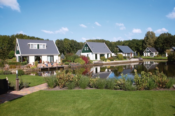 Luxe villa voor 6 personen aan het water in Gasselternijveen - thumbnail 6