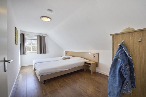 Luxe Limburgse vakantieboerderij met sauna en hottub op Buitenhof De Leistert - thumbnail 4
