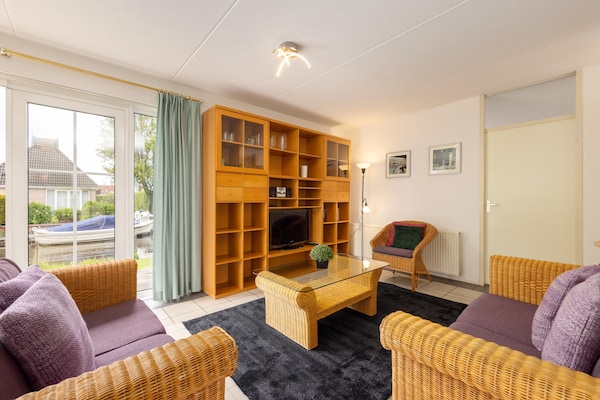 Vrijstaande watervilla voor 8 personen op vakantiepark It Wiid in hartje Friesland - thumbnail 4