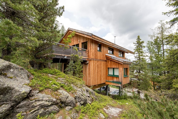 Luxe chalet voor 10 personen met sauna en bubbelbad op 1800m hoogte - thumbnail 6