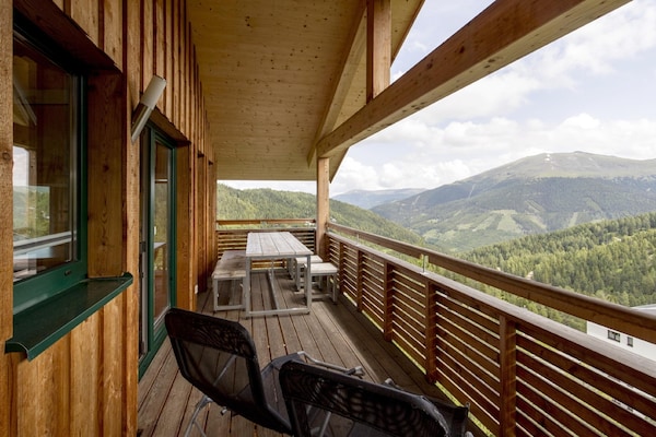 Luxe chalet voor 10 personen met sauna en bubbelbad op 1800m hoogte - thumbnail 2
