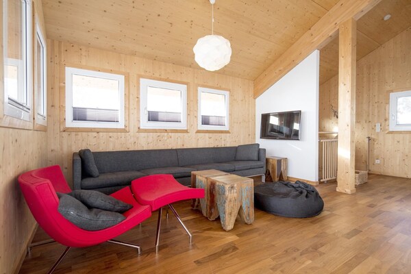 Luxe chalet voor 10 personen met sauna en bubbelbad op 1800m hoogte - thumbnail 4