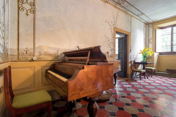 Historische Villa Pepi met privézwembad in de Toscaanse bossen bij Florence - thumbnail 2