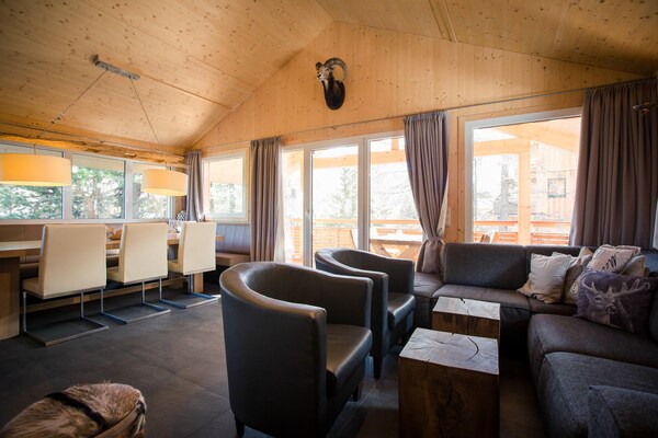 Design chalet op 1800m met sauna, bubbelbad en bergzicht in Turracherhöhe - thumbnail 2