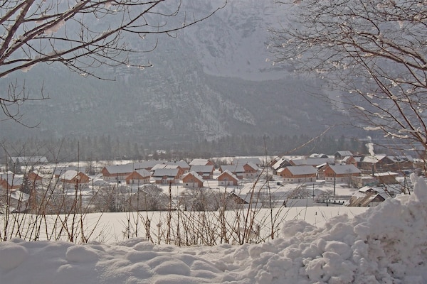 luxery-salzkammergut-chalet-3 sleeps 6